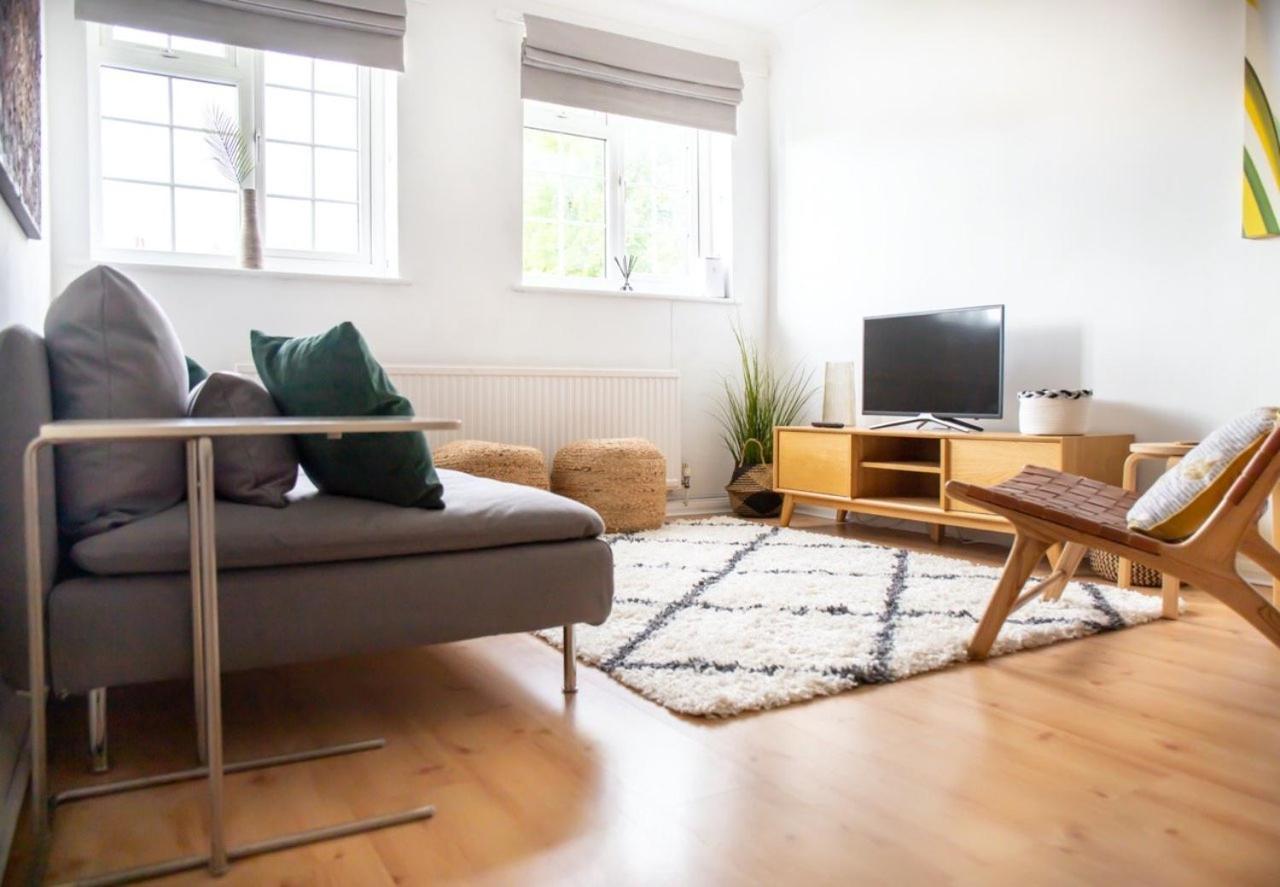Guestready - Homely Leeds City Apartment Sleep 4 Meanwood エクステリア 写真