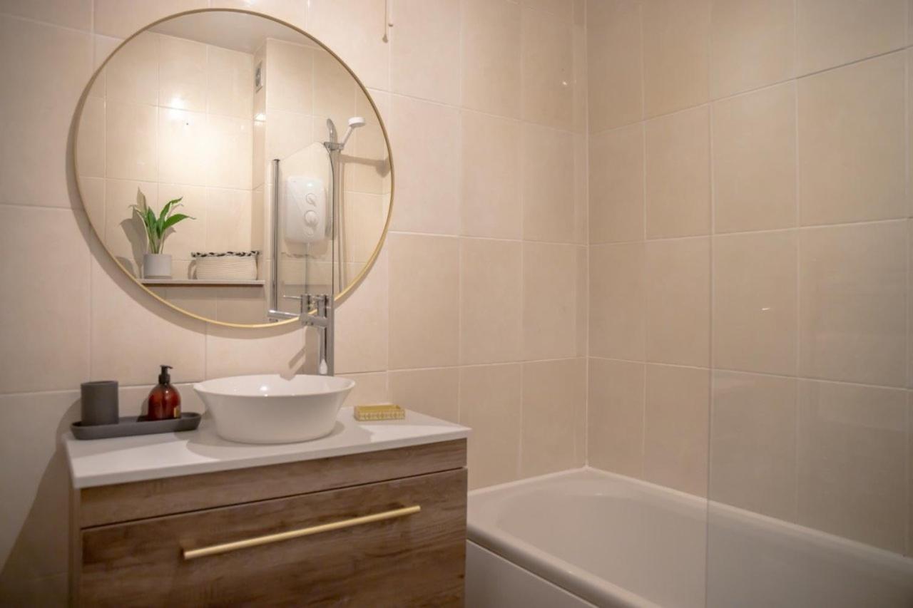 Guestready - Homely Leeds City Apartment Sleep 4 Meanwood エクステリア 写真