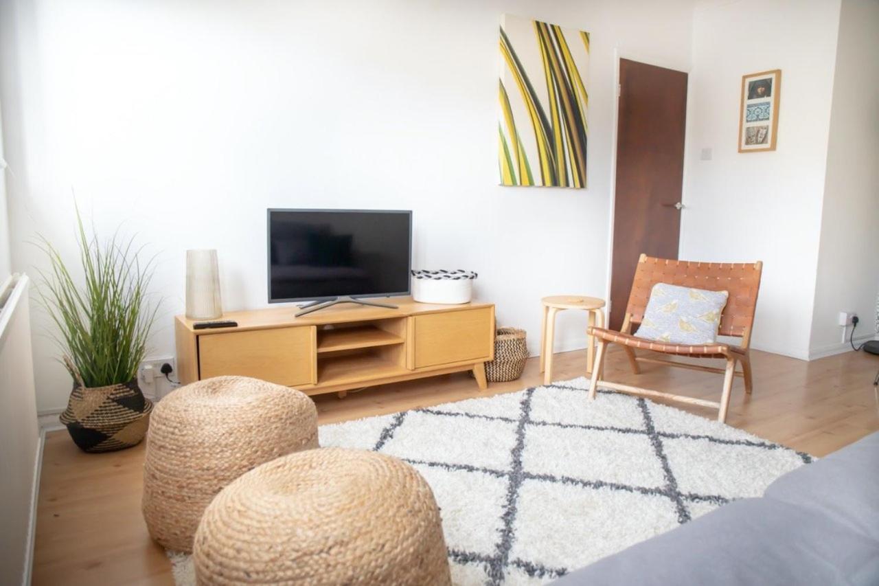Guestready - Homely Leeds City Apartment Sleep 4 Meanwood エクステリア 写真