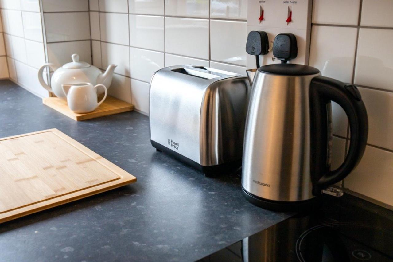 Guestready - Homely Leeds City Apartment Sleep 4 Meanwood エクステリア 写真