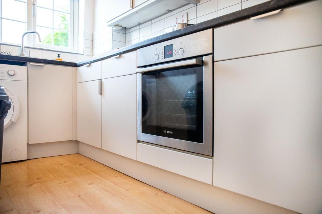 Guestready - Homely Leeds City Apartment Sleep 4 Meanwood エクステリア 写真